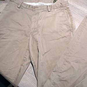 Dockers | classic straight leg chino khakis